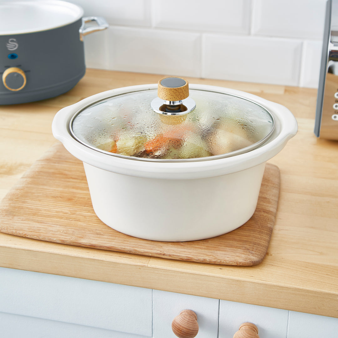 Swan Nordic 3.5L Slow Cooker